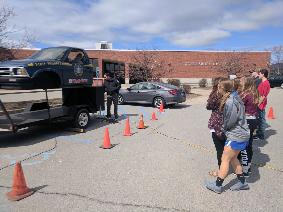 MrBakerQHS's tweet photo. Thank to the New York State Police for spending time with our students and staff today. The rollover simulator brought home the importance of wearing your seatbelt all all times in a vehicle. #QNITED https://t.co/5PDo50dGcK