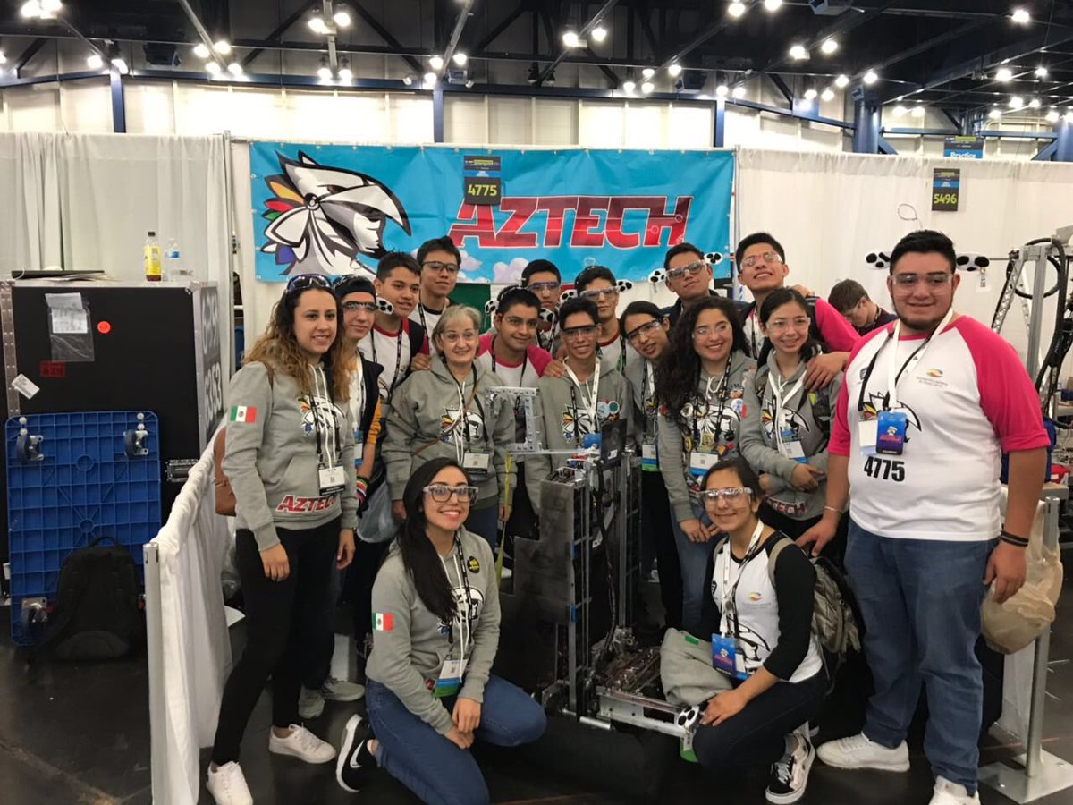 Plantel_Azteca's tweet image. Los guerreros @Aztech4775 están conquistando el #FIRSTChamp Houston, Tx con su robot “Tlahuicole” que en cada match logra sumar una gran cantidad de puntos.
¡Vamos hasta la final! 🙌🙌
#GOAztech #PowerUp #omgrobots