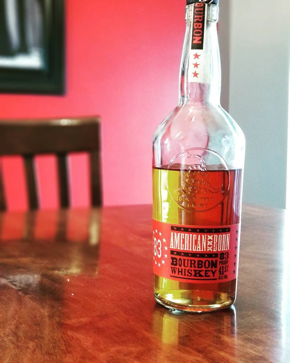 Our idea of a good 4/20
📷: thetylersneed
***
#whiskey #OnTheRocks #AmericanBorn #Whiskeyforthedrinkingclass #drinkingclass #Friday #420 #FridayFeeling #Happy420 #420Day #weekendvibes #cheers #instagood #instacocktails #drinkingclass #drinks