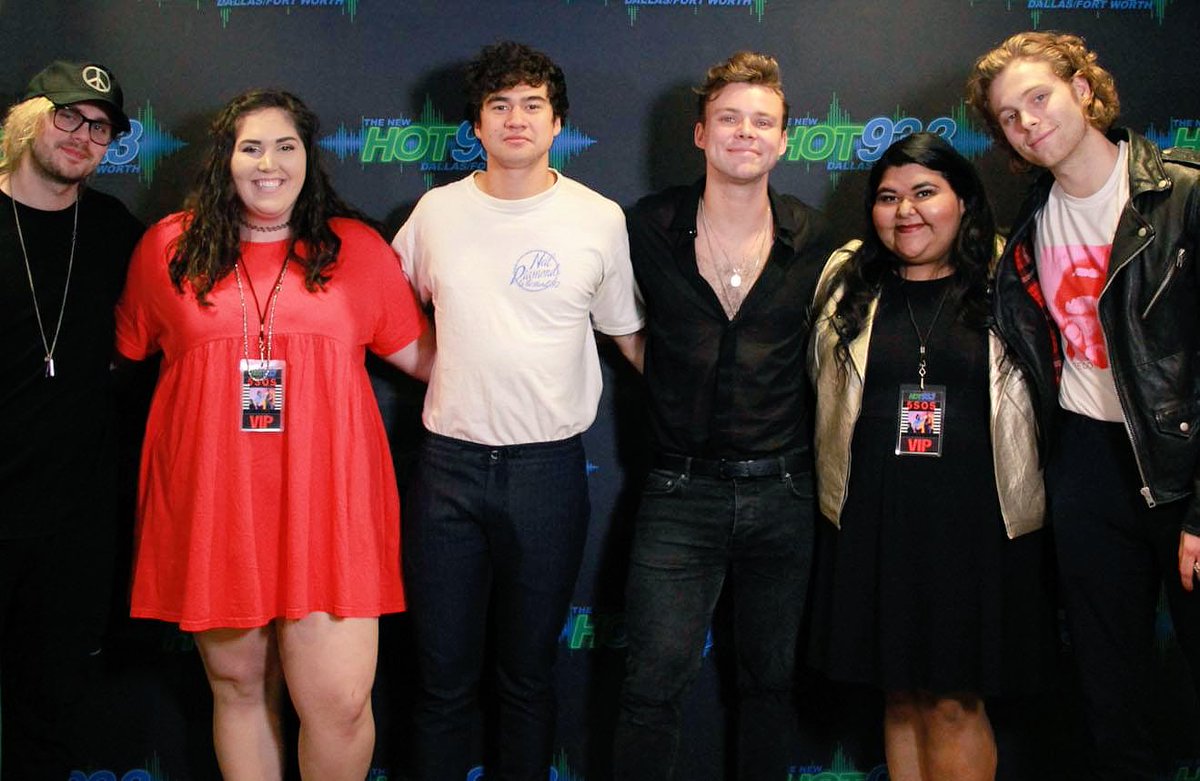 Texas5SOSTeam's tweet image. We LOVE that shit. #5SOS3Dallas