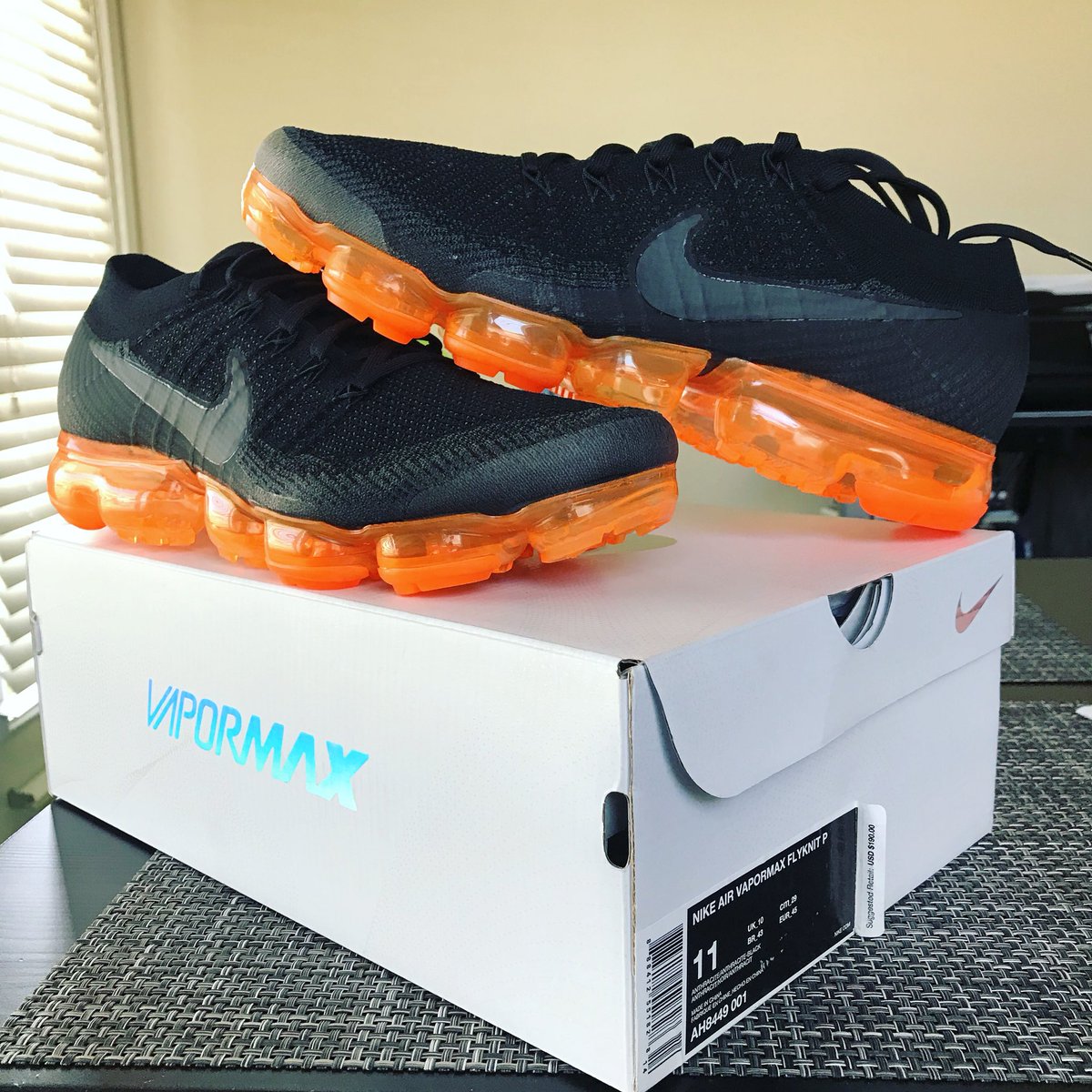 NIKE FLYKNIT AIR MAX 2 2018 2020
