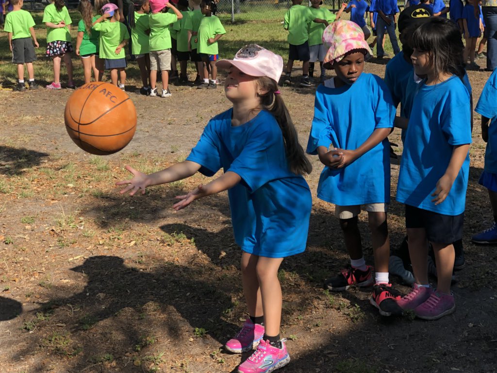 DavidLawrenceK8's tweet image. #FieldDayFun #KindergartenLife