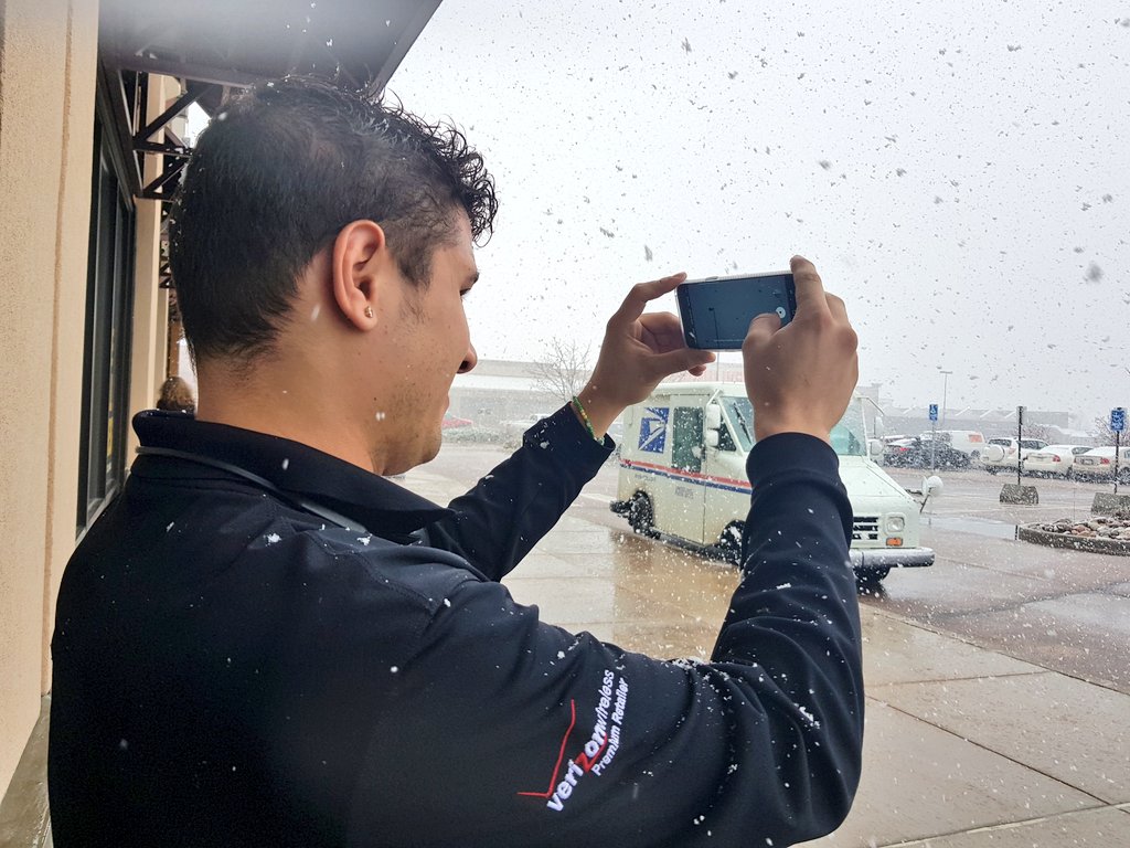 HoustonGalaxy's tweet image. Nature helping create some solid #SuperSlowMo demos today! #DoWhatYouCant #DenverSouthReimagined #Colorado @Krivs14 @soung_sul @erackley18