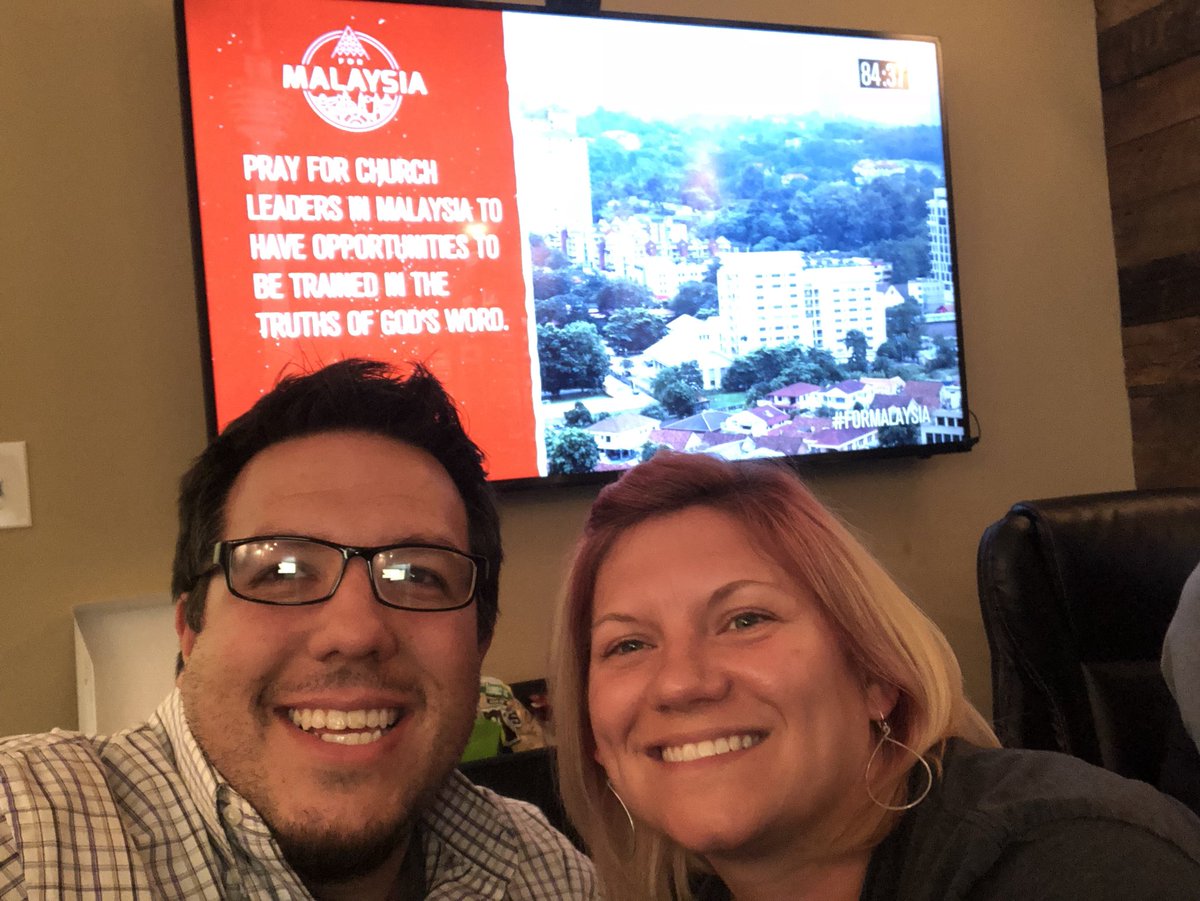 caldwelljosh's tweet photo. Love serving with my seeet wife! Looking forward to #SecretChurch18 @plattdavid https://t.co/31GboH8TP7