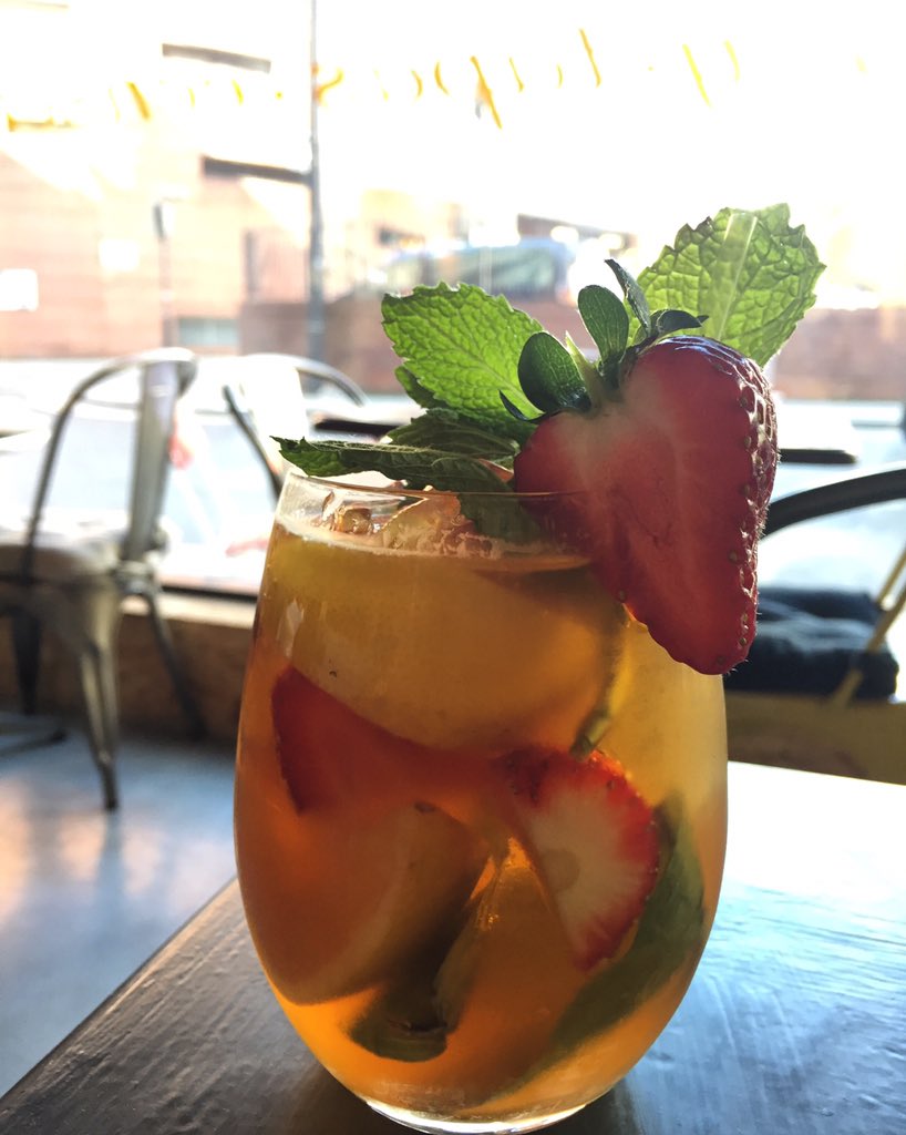 epicuredL1's tweet photo. This weather has us thirsty and reaching for a 🍓Pimm's Cup🍓 https://t.co/z9TpQ5uHz6