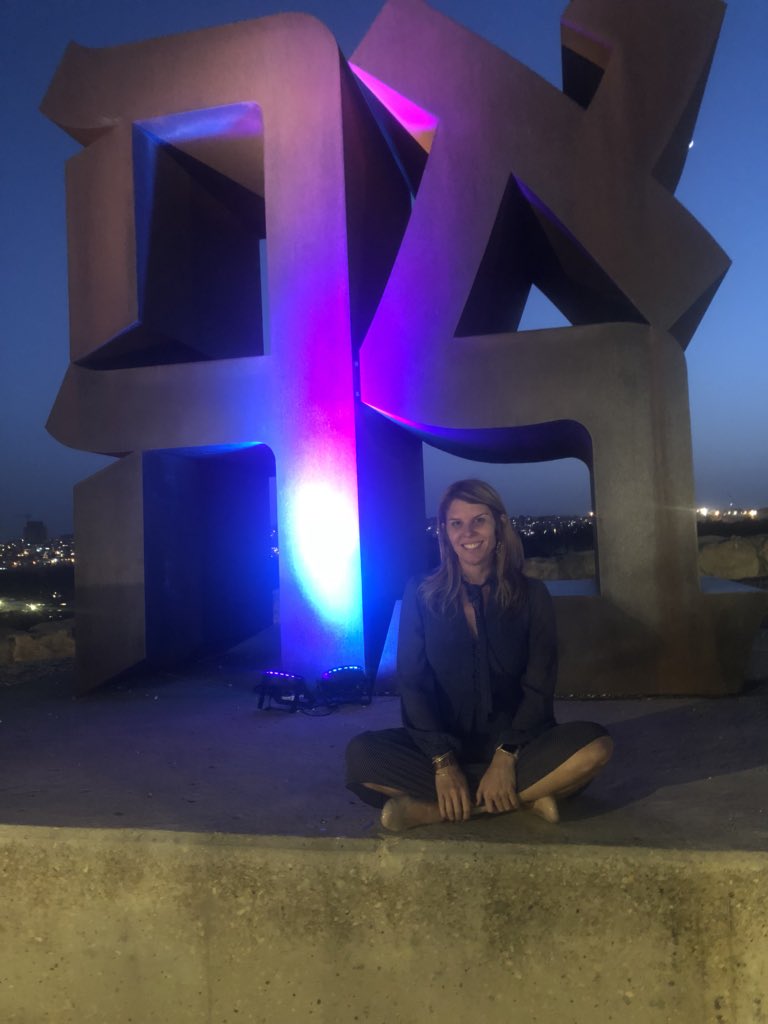 rosengonzalez's tweet photo. Ahava means love in Hebrew. #avaha https://t.co/W9RQpjUQIZ