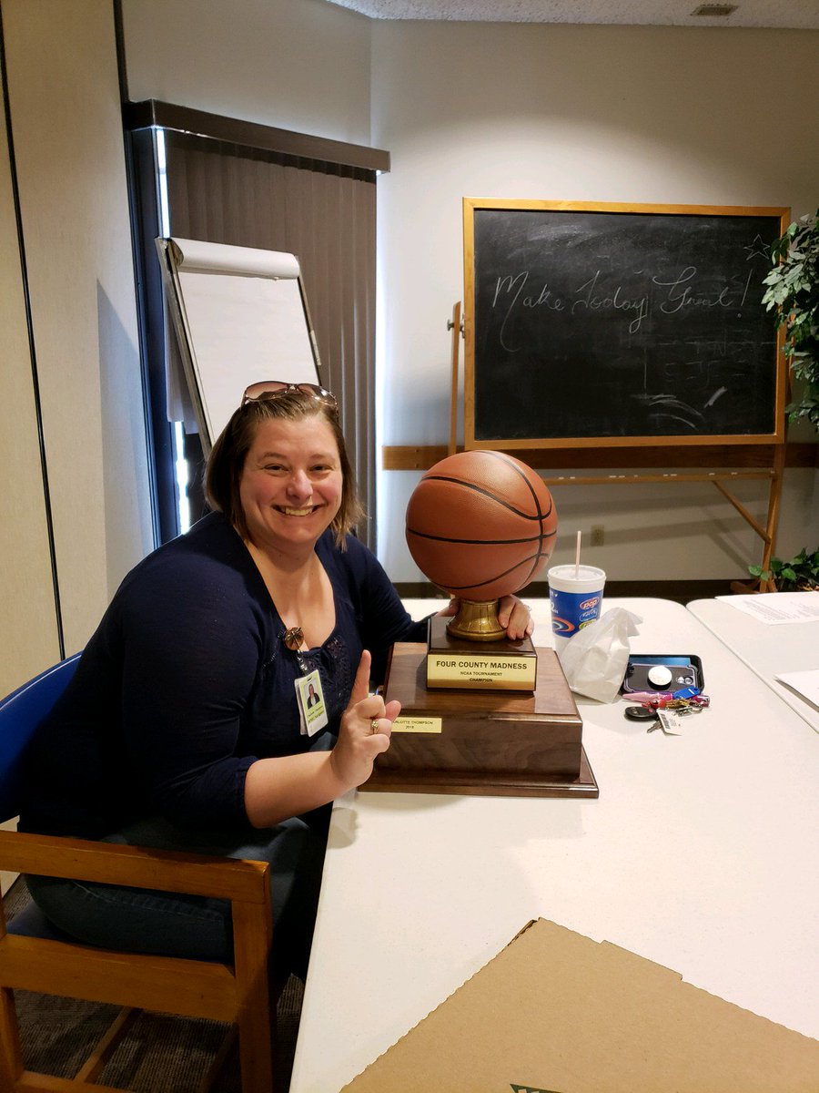 lisaigidley's tweet photo. So jealous that I do not have this trophy! #NavigationRocks https://t.co/jzLVN0rbsB