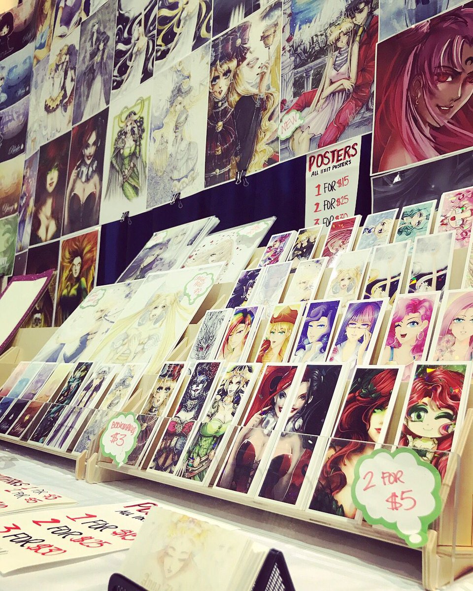 azhuoart's tweet photo. All done setting up for #mobilebayanimefest that's happening tomorrow 10am-6pm at the Daphne Civic Center! Come meet some Pokémon, FMA, DB guests too! I will be at table A3 on your right :)
#ann4rt #annazhuo #azhuo #azhuo2018 #anime #avcconventions #artist #artistalley https://t.co/XGnBfum13q