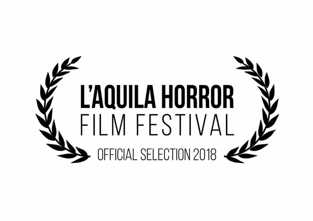 Amiguitas y amiguitos, nuestro <a href="/MENU_corto/">MENÚ, el corto</a> parte rumbo a Italia en la Selección Oficial del Festival de Cine de Terror de L'Aquila, como uno de los 10 mejores del año

Decir que estamos contentos se queda muy #corto