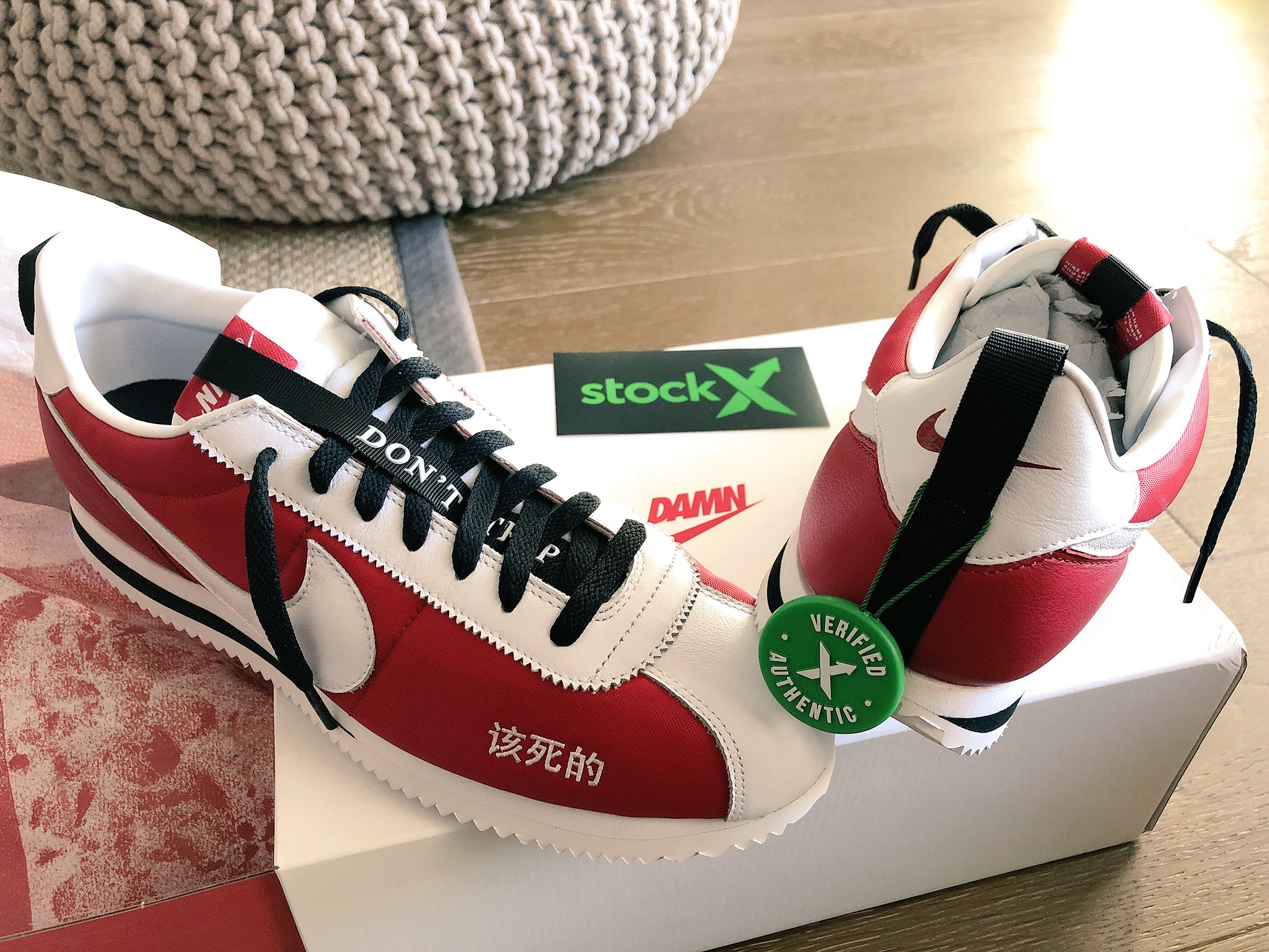 evitar varonil Ajustable Jaime Camil on Twitter: "Welcome home 😍❤️ @stockx @StockXSneakers #stockx  #verifiedauthentic @joshluber 🙌🏼🎉 https://t.co/EVFPebym9b" / Twitter