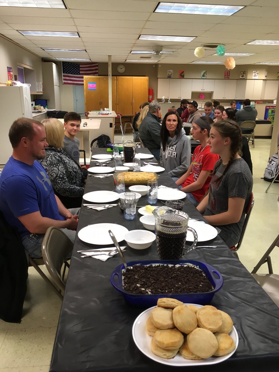FACS_WHS's tweet photo. And that’s a wrap! 30 dishes made by 24 kids in 6 kitchens to sever their 24 guests!
#theyrock #beoirguest #facsteacher #foodslab #proudteacher https://t.co/chS8OKbNHn