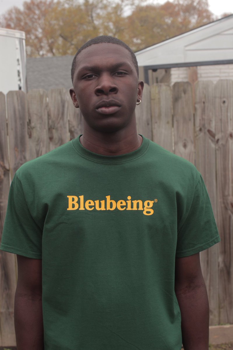 ramirbetts's tweet photo. #CRAYOLACOLLECTION IS NOW AVAILABLE IN 5 DIFFERENT COLORWAYS. COMMENT BELOW OR DM IF INTERESTED IN PURCHASING! https://t.co/UdcTmmVbMf