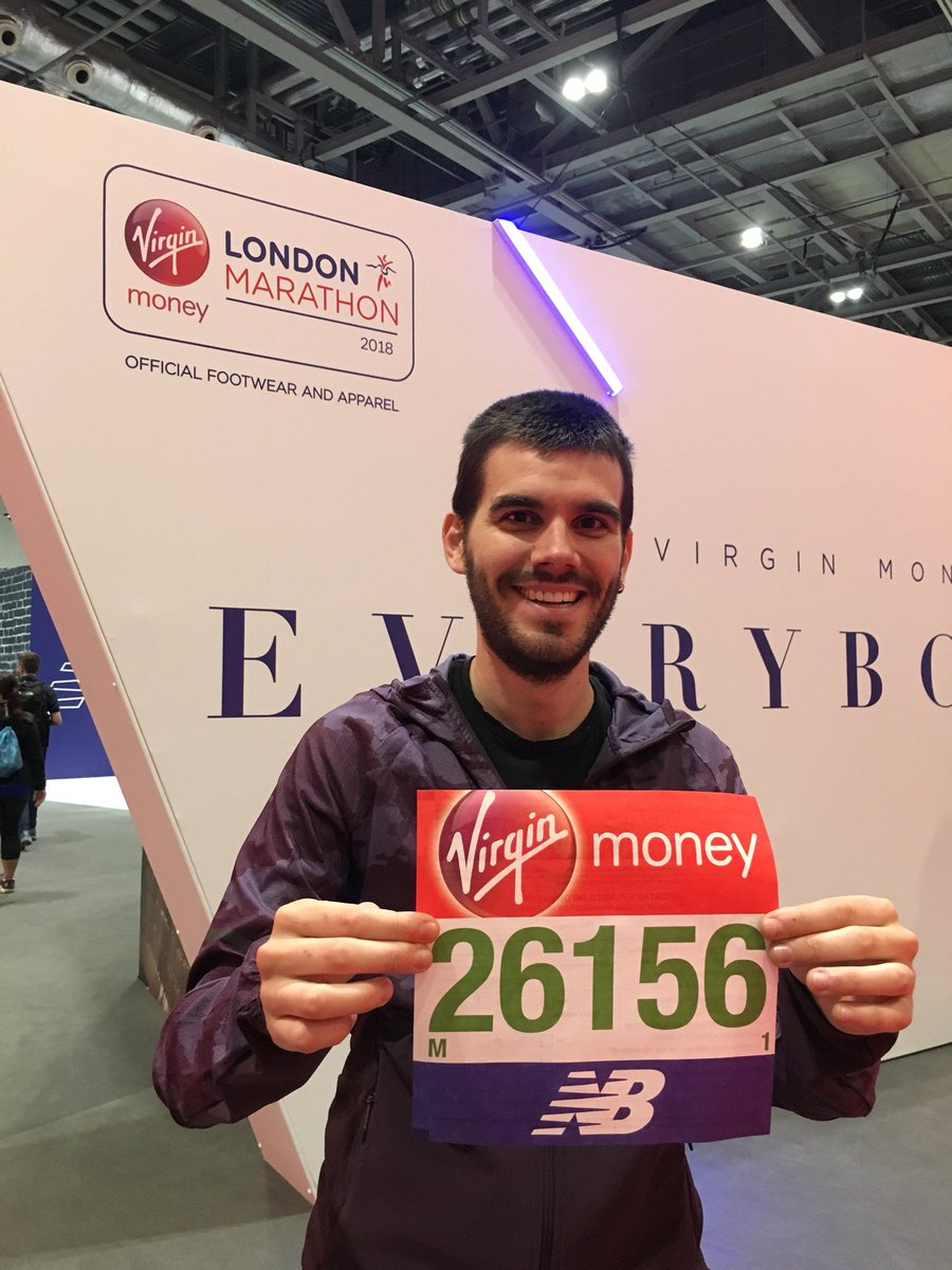 noempreguntis's tweet photo. Hola @LondonMarathon, he portat el sol de Barcelona a la ciutat!

Hi London Marathon, I brought Barcelona’s sun to the city!

#everybodysrace #takechargebcn #londonmarathon https://t.co/bFwdxL8NUD