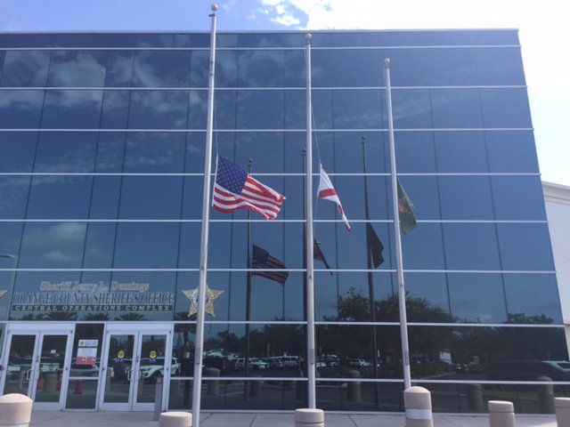 OrangeCoSheriff's tweet photo. OCSO flags at half-staff in honor of former First Lady Barbara Bush. Our hearts also go out to our fallen brothers at the Gilchrist County Sheriff's Office. #GCSOstrong @GCSOFlorida https://t.co/90Y7GMbDRH
