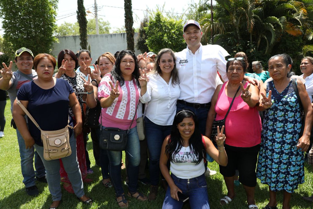 rodrigogayossoc's tweet photo. ¡Cada día estamos más fuertes y unidos que nunca!. Un gusto convivir con amigas y amigos de #EmilianoZapata, juntos vamos a seguir #TransformandoMorelos. https://t.co/uF0E9P6meH