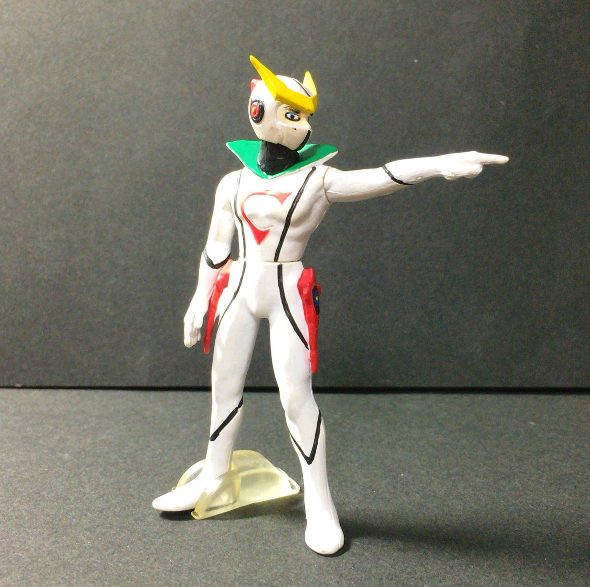 野見山ともたか 声もいい男 研修講師 Pa Twitter おはようございます 今日は 新造人間キャシャーン より キャシャーン ブライキング ボスが率いるアンドロ軍団に対抗すべく自ら新造人間となった 東鉄也ことキャシャーンのガシャポンフィギュアです 新造