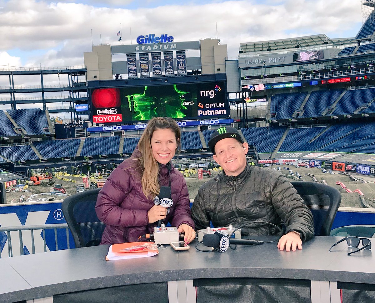 Rehearsal time with ole five time <a href="/RickyCarmichael/">Ricky Carmichael</a>. @#SXonFOX