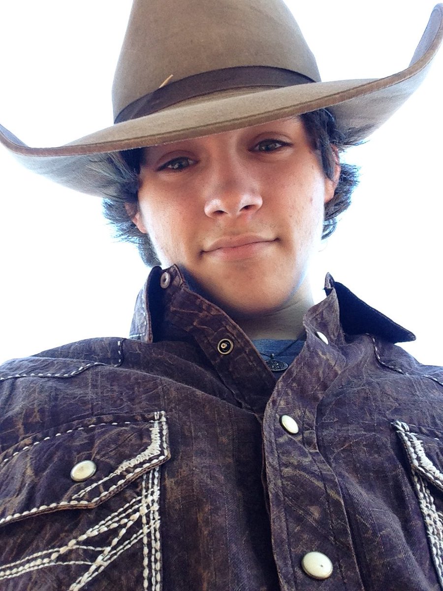 Tanner Goodnight (@goodnighttanner) on Twitter photo 