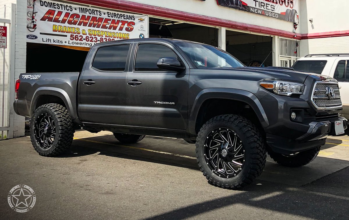 DwgOffroad's tweet photo. Toyota Tacoma on DW13s!
@DynamicWheel
#dwgoffroad #dwgoffroadwheels #toyota #tacoma #toyotatacoma #prerunner #offroad #offroadwheels #toyotatacoma4x4 #tacoma4x4 #tacomaprerunner #lifted #liftedtrucks #truck #trucks #trucknation #liftedtrucksdaily #liftedtrucknation https://t.co/g0Ic6QZSe9