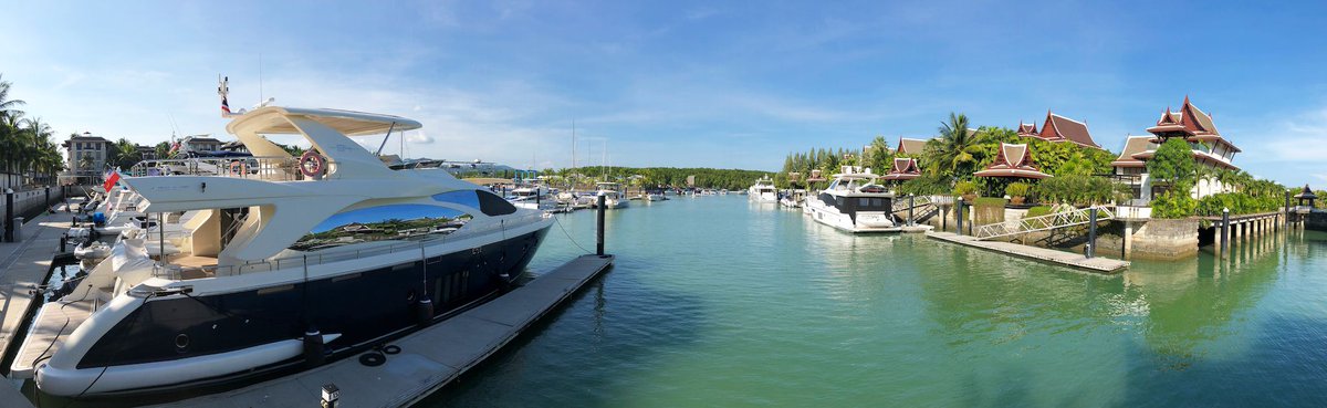 RPM_Phuket's tweet photo. Saturday with the beautiful sky it's always good.

#royalphuketmarina #phuket #thailand #marina #hardstand #drystack #wetberth #boat #boatstorage #storage #Convenient #yacht #premium #services #property #properties #luxurylifestyle #villas #private #berth https://t.co/Uw9ARWA6hD