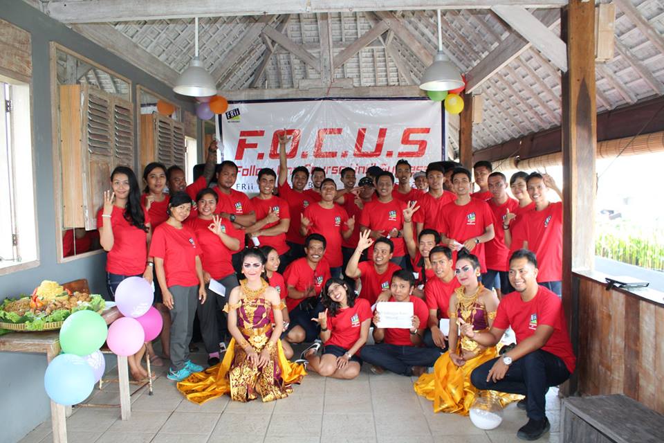 FRiiBEB's tweet photo. We've been through so many things, but everything has no meaning without you all in our journey. Keep spreading the 'My Journey, My Story' spirit to everybody. Thank you for the accompany, FRiimates, you're awesome! 

Happy 4th Anniversary, FRii Bali Echo Beach! https://t.co/39ySDkySGI