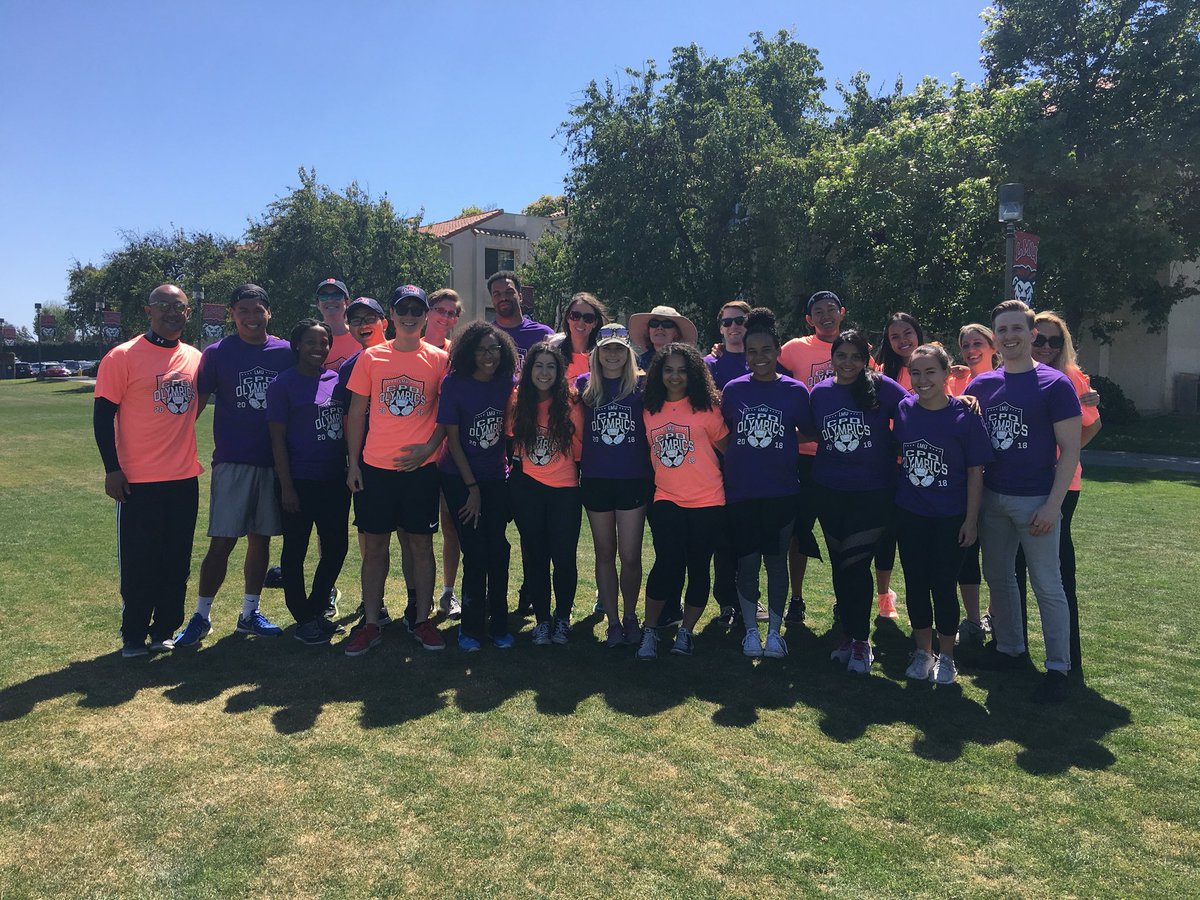 brandengrimmett's tweet photo. So very grateful and proud of this team for another great year of supporting @LoyolaMarymount students! @LMUCareers ❤️👏🏽 https://t.co/AM14U0Jylc