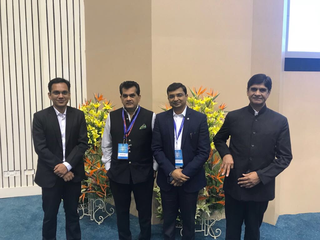 amitabhk87's tweet image. On #CivilServicesDay with 3 Collectors who have made a difference to the lives of citizens. Saurabh Kumar, DM, Dantewada- Gr8 work in Astha school &amp;amp; rural BPO, Kundan Kumar,DM,Banka- Gr8 work with Mera Mobile-Mera Vidyalaya &amp;amp; Dr S.P.Singh, DM,Baran-Gr8 work in health &amp;amp; nutrition