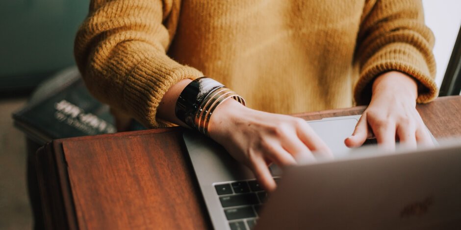 From targeting the right audience to stretching tiny budgets, here's how to use Facebook ads to promote your content: ow.ly/xznC30jA0fk