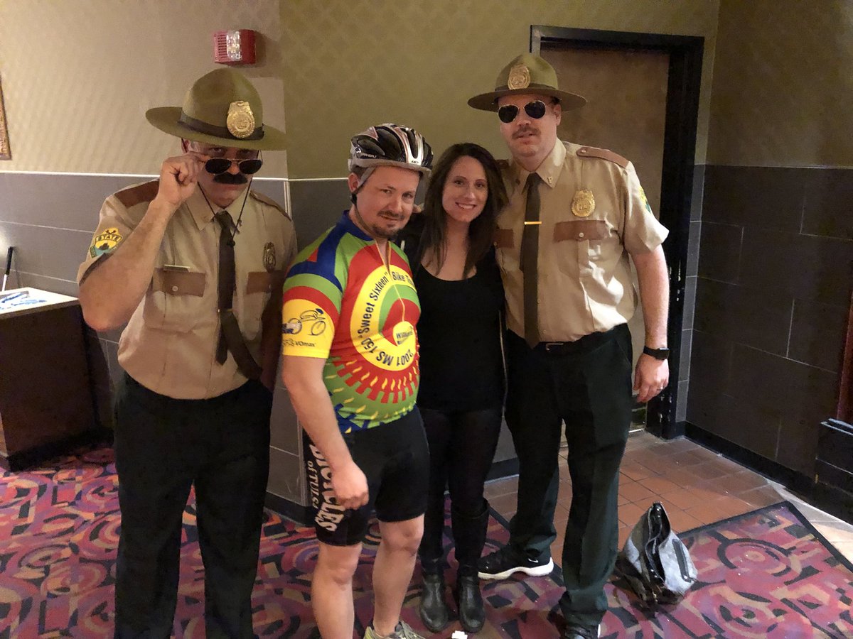 jackieg8r's tweet photo. Super Troopers 2 opening night! Was not disappointed. Awesome job guys.
Also, here’s carramrod &amp; the bikers.
#carramrod @SuperTroopers @jaychandrasekha @brokenlizard @ErikStolhanske @HeffernanRules @SteveLemme @PaulSoter https://t.co/0UZ4Ih6wg7