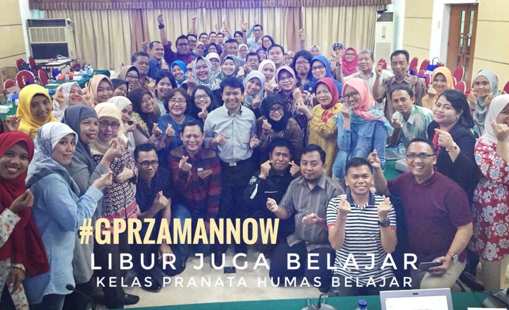 Iprahumas's tweet photo. Momen hari Kartini, inspirasi terus mencerdaskan 69 tenaga fungsional pranata humas ikuti kelas belajar prahum bareng Guru Besar Ilmu Komunikasi @univ_indonesia, Prof Ibnu Hamad dan @djikp @rudiantara_id di @kemkominfo
.
Ini resumenya sila disimak
#gprzamannow #HumasTuhGitu https://t.co/09i3Qm6Rzf