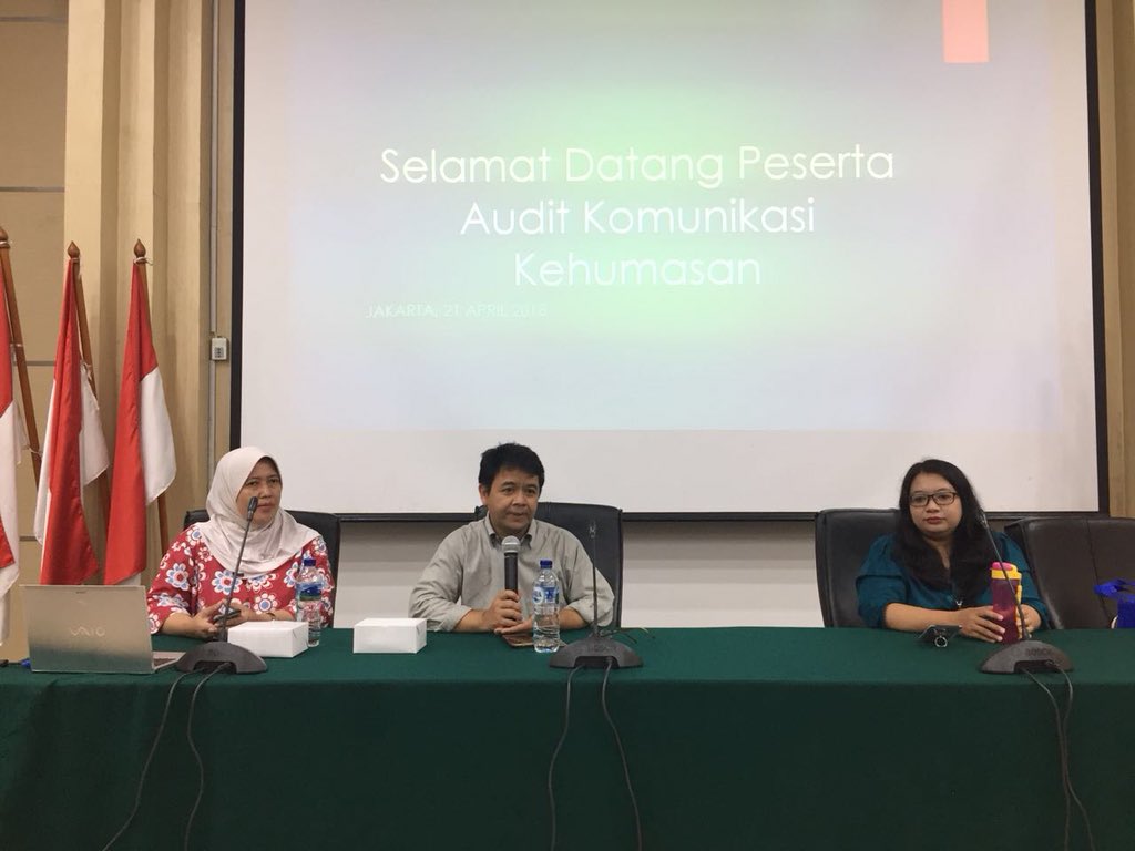 Iprahumas's tweet photo. โAudit komunikasi tidak selalu dilakukan pada hal-hal yang menyimpang atau negatif, tetapi juga bisa dilakukan pada hal-hal yang menyumbat alur komunikasi.
.
#GPRZamanNow
#HumasTuhGitu https://t.co/XXc5Kc1btR