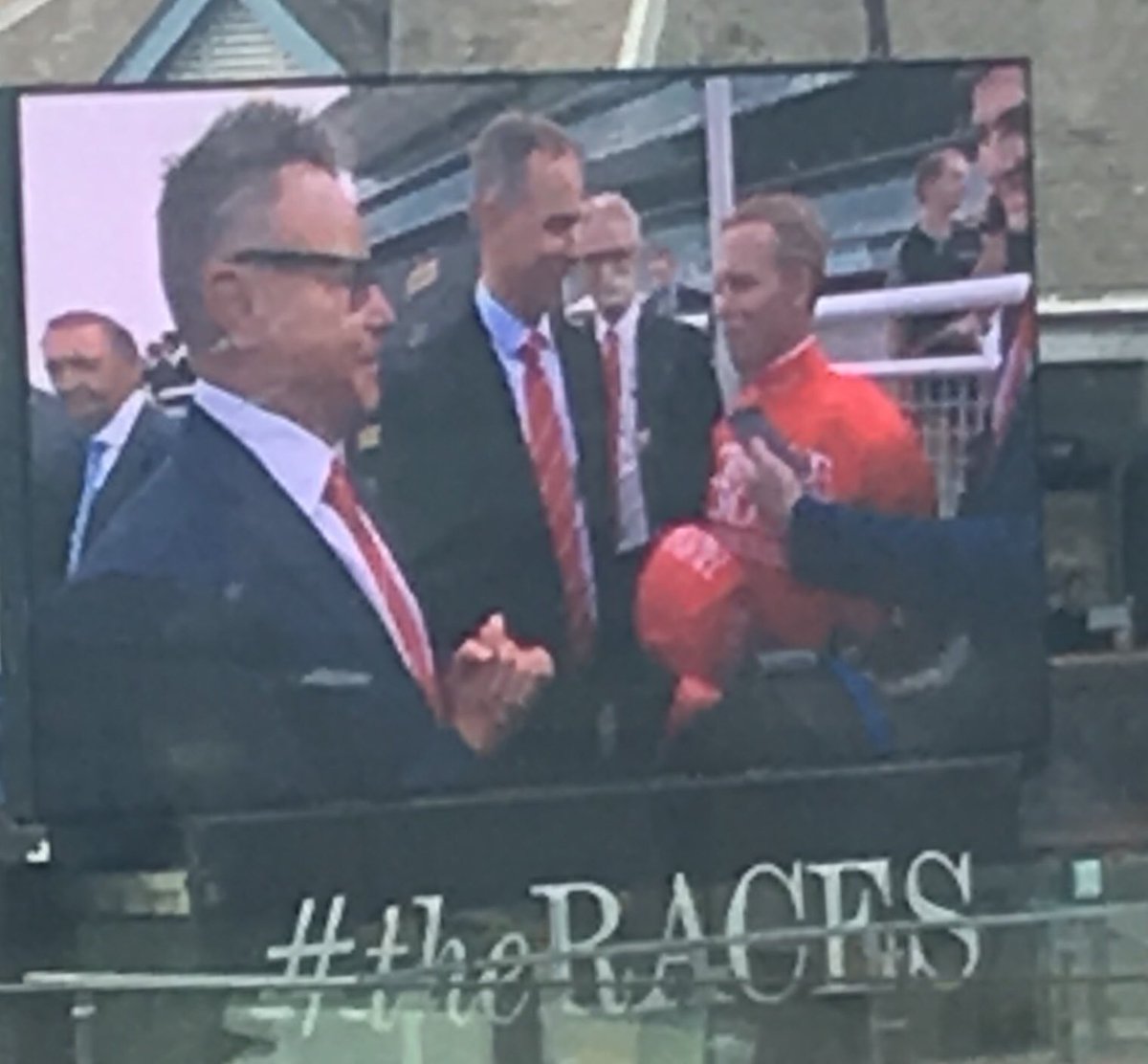 CaroSearcc's tweet image. Congrats @SnowdenRacing1  @KPMcEvoy @dailybailey10 Moss Trip by @VineryStud Mossman wins James Carr! @TripleCrownSynd does it again! Hear how Michael &amp;amp; Chris Ward select their yearlings for their successful syndicates #Bredtowin @SkyRacingAU WEDNESDAY night 8pm ch528 #redzel