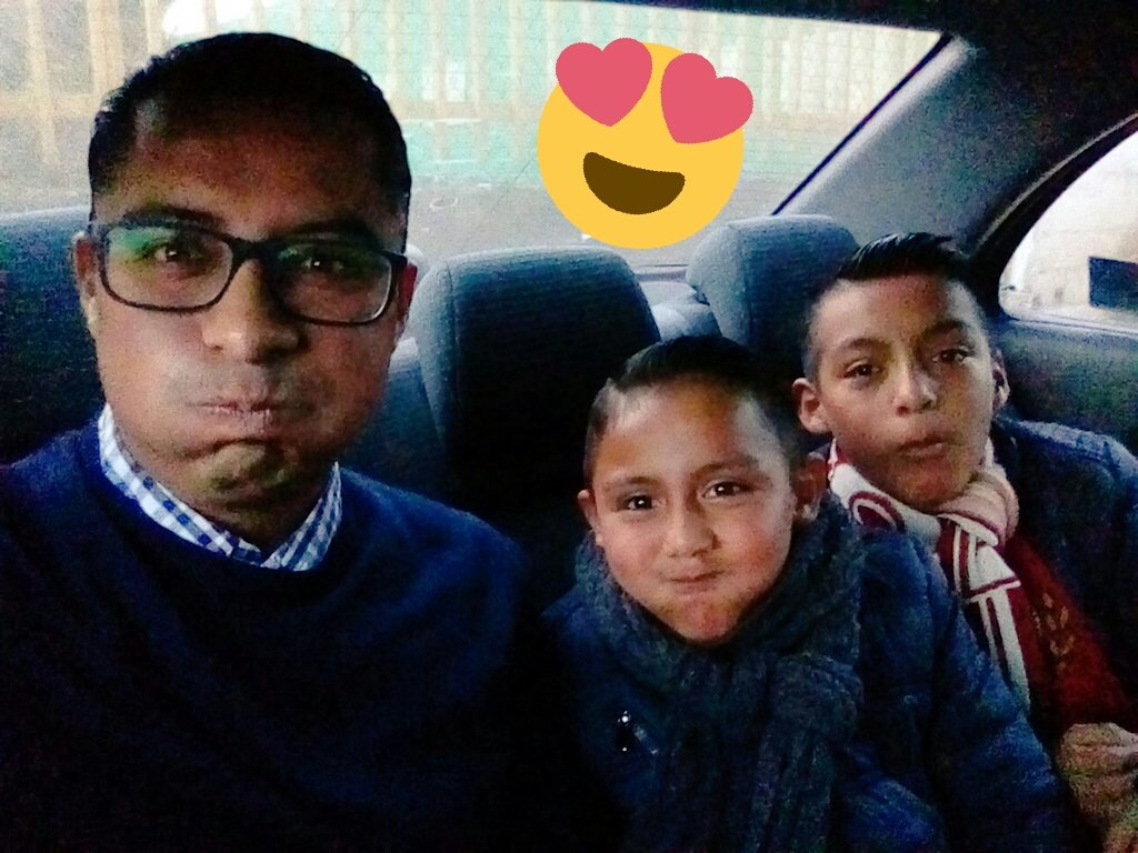 joseluis0911's tweet photo. Los #amores de mi #vida #soyfeliz #cachetones https://t.co/39SRPdcGOY