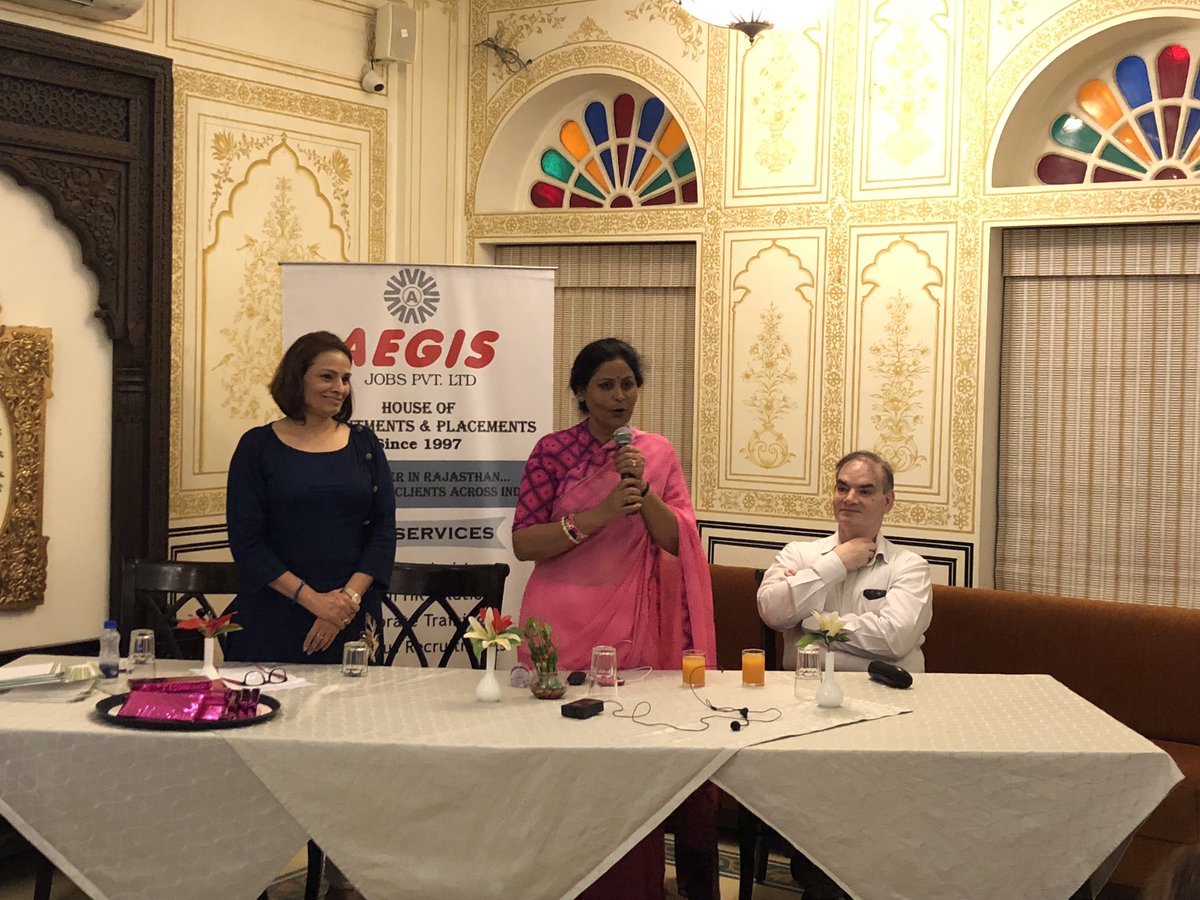 AlkaBatra1's tweet photo. #Cognizance2018HRsAtTwilight #WhatGreatManagersDODifferently  #HRExecutivesToVicePresidents #Series1 https://t.co/3nPWNNgdnu
