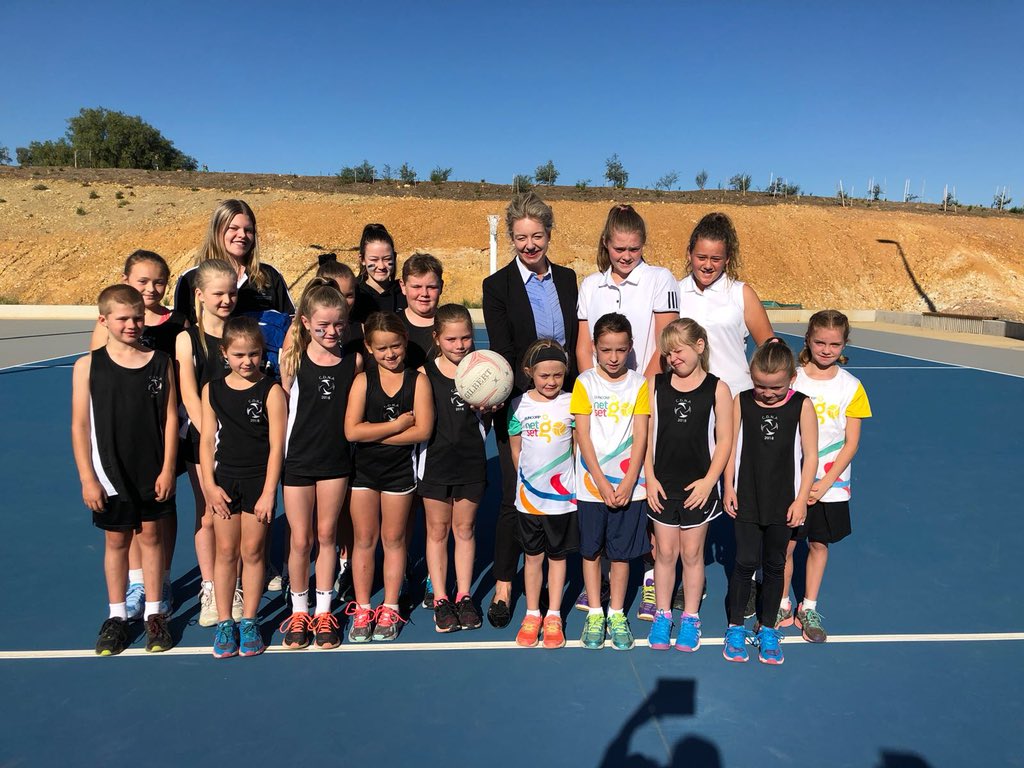 senbmckenzie's tweet photo. This morning @JohnJMcVeigh &amp; I announced $1.9m for a new facility in Castlemaine giving young Aussies opportunities to participate in sport and recreation in their local community 🏃🏽‍♀️🏃🏼‍♂️🏀🏈⚾️🚴🏼‍♀️ #getactive #lovesport #regionsmatter https://t.co/IAYbMMdZ1D
