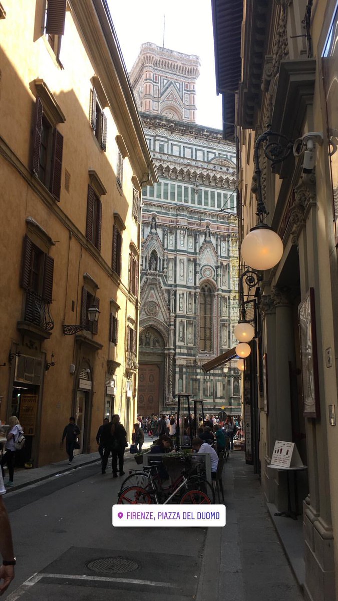 RestoDelMundo13's tweet photo. Es #Florencia la ciudad mas linda de #Italia ? Para muchos SI! Aca estamos! https://t.co/NsK2DwQhy8
