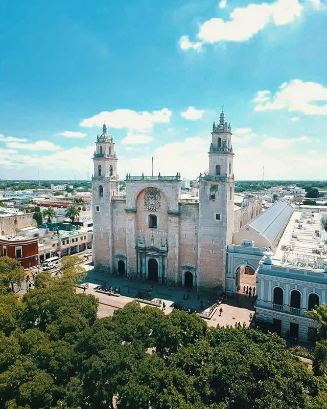 La Catedral más impresionante de #México

#redescubreyucatan #visityucatan #igersyucatan #mexicodestinos #mexico_tour #yucatanpeninsula #djispark #dronestagram #dronesmexico #soydjiméxico  #meridayucatan #mid #yucatanprimero ift.tt/2qP1pgt