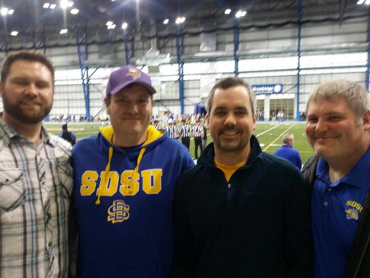 chris_popowski's tweet photo. Getting jacked at the S-Jack. #2018SpringGame #GoJacks https://t.co/DNnc59mSNH