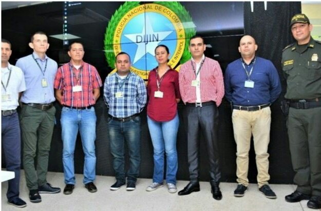 VillavoSegura's tweet photo. Fortalecimiento del Centro de Mando y Control Ciudadano con la integración estratégica del Centro Local de Análisis Criminal de la Policía Metropolitana de Villavicencio #UnidosPodemos #LaCosaEsHaciendo @VillavoAlcaldia @PoliciaVillavo     https://t.co/bo9xIcohpS https://t.co/ENXrRljnEU