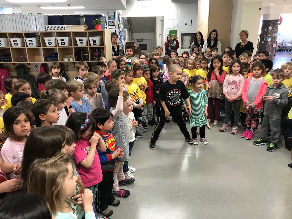 TCDSBceo's tweet photo. Celebrating Earth Day with the @BSCSchool Blessed Sacrament Kindies singing songs about Mother Earth @TCDSB @TCDSB_PAguiar @dktcdsb https://t.co/OYmZvv0F4X