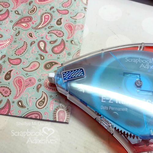 SBADHESIVESBY3L's tweet photo. Have you created a LOADED ENVELOPE BAG yet? #ShellyeMcDaniel shows you how to create this popular project on the blog. It's real easy and fun to make. See her photo tutorial. #loadedenvelope #papercrafts #tutorial #AdhesiveSheets VISIT: https://t.co/JaQ3mU2r8a https://t.co/u6QrgEPRE8