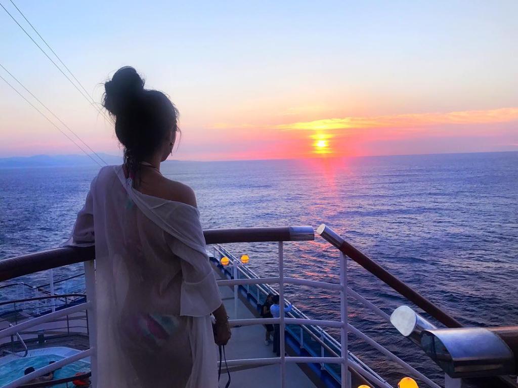 PrincessCruises's tweet photo. 🌅 + 🌊 = 😍 
#ComeBackNew https://t.co/ptbnOcHwzZ