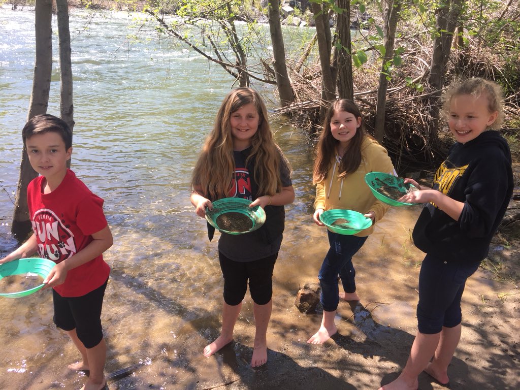 cbuhler2000's tweet photo. Field Trip to Coloma! https://t.co/W2mYLHnPPE