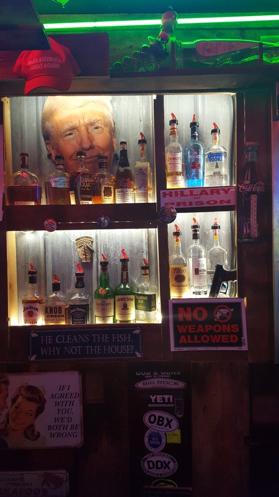 csbritt63's tweet photo. How cool is this place!!! 😄 #hillaryforprison #thepotus #maga #gatlinburgtn https://t.co/QHnDftI0Ud