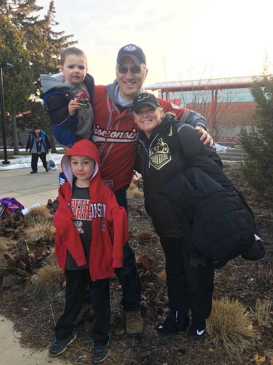 CoachDeOliveira's tweet photo. Shout out to my Family, #BadgerFamily, #MATCFamily, & #EdgewoodFamily who came out to support @PurdueSoftball today! #AttitudeOfGratitude #ComeAllWeekend. https://t.co/75H4BnLV0L
