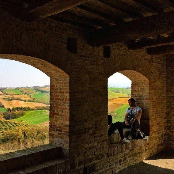 MarcheTourism's tweet photo. Che vista da #Loretello, uno dei nove castelli di #Arcevia, in provincia di #Ancona. #destinazionemarche
https://t.co/j4JS4oBD0r
Foto di Serena Moretti https://t.co/20K9TBkxdN