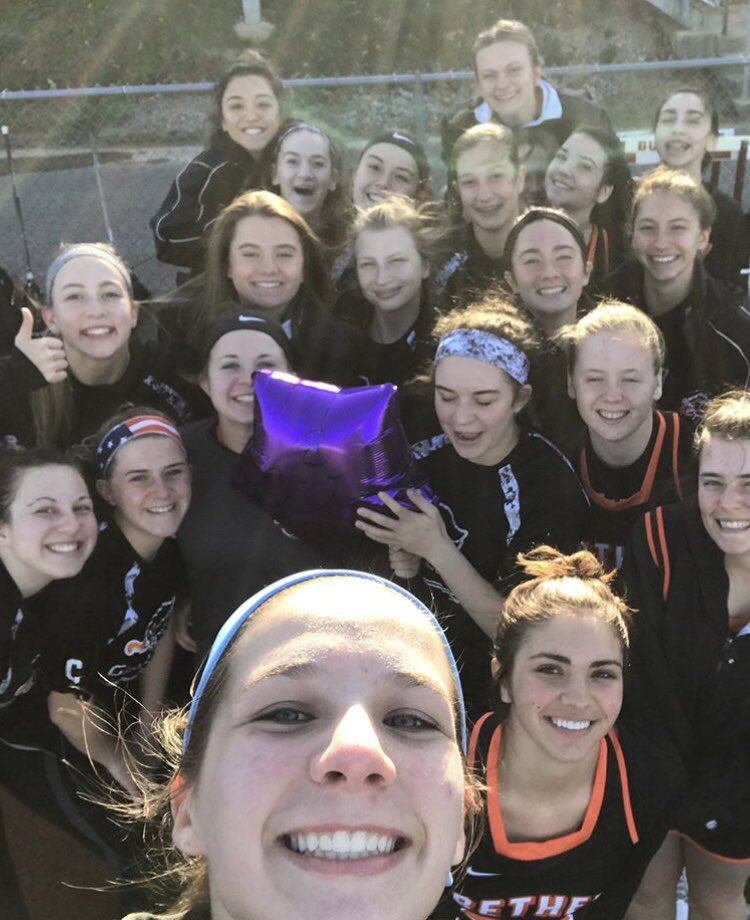 bpglax's tweet photo. HUGE dub tonight against Canon Mac in overtime!! #allinthistogether🙌🏻 #nevergiveup #petersnextweek👀#whohasastrobelight🧐 https://t.co/MG0M6zEdcA