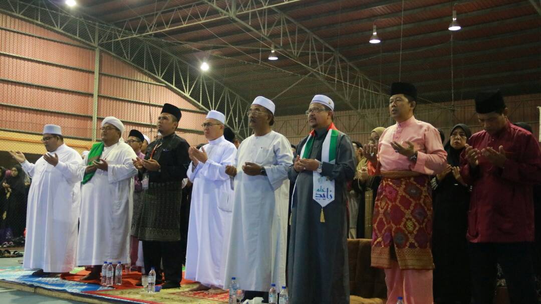 KESDIK1718_'s tweet photo. KUALA LINGGI BERSELAWAT 
20 APRIL 2018
STADIUM TARIQ AL ZIYAD https://t.co/Zs9bglKNBl