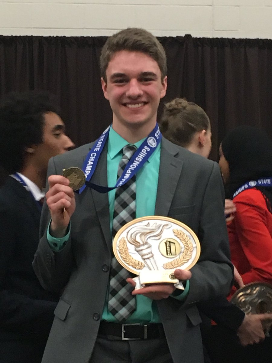 The_Edouard's tweet photo. I’m so proud of this kid, all his hard work paid off today! He will change the world someday with his generosity and talent. #mnstatechamp #100-0 @kaden_moszer @ChristaMoszer https://t.co/A1qXHvozqC
