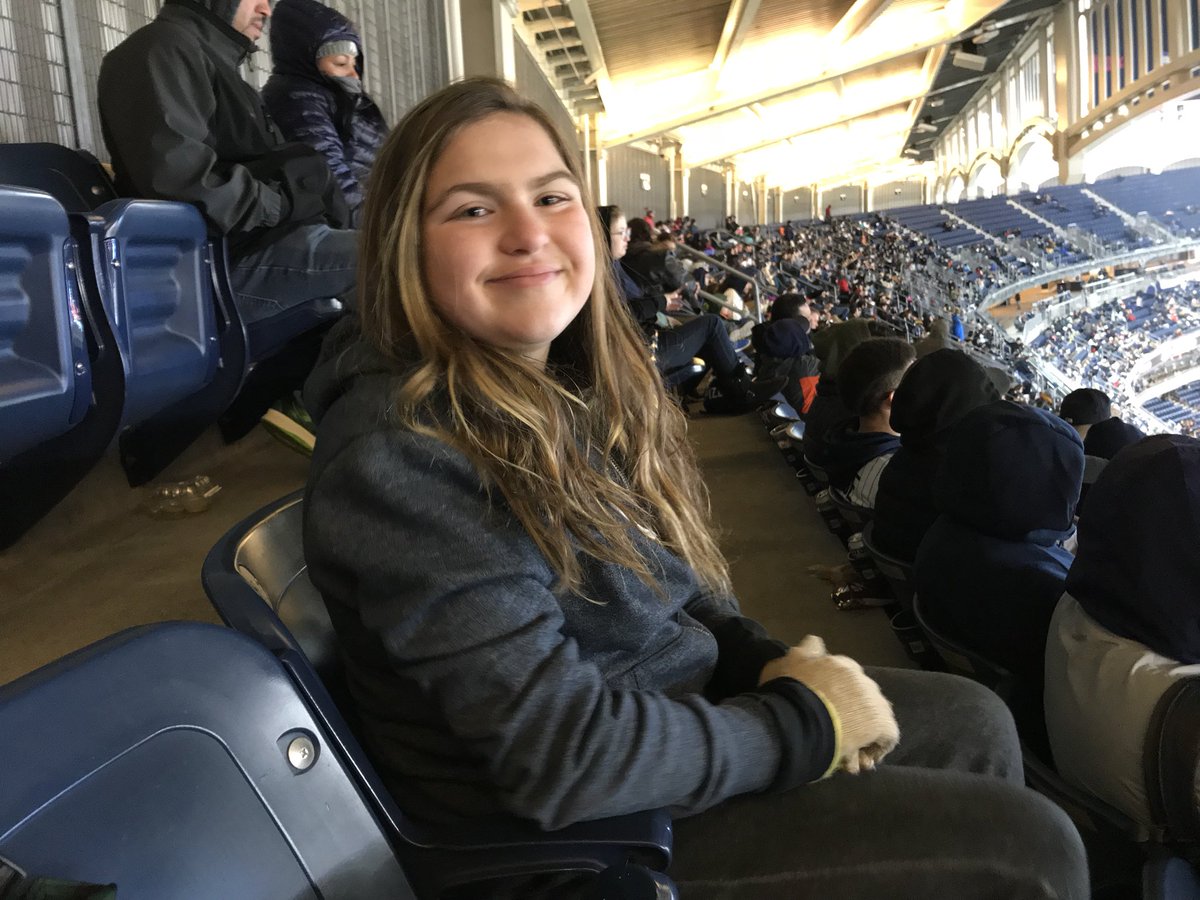MichaelSwirsky's tweet photo. At the game #ATTNYY https://t.co/kM6PqF0nFY